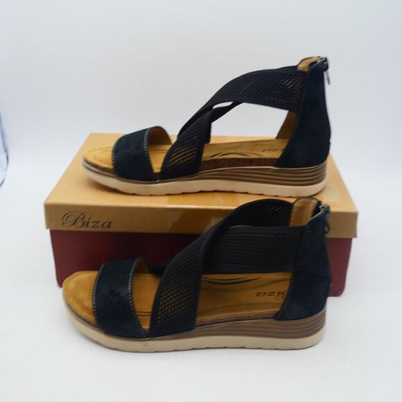 Biza Shoes - NEW Biza Bree Women's 7-7.5 Black Leather Sandals Size 38 Suede Footbed Open Box
